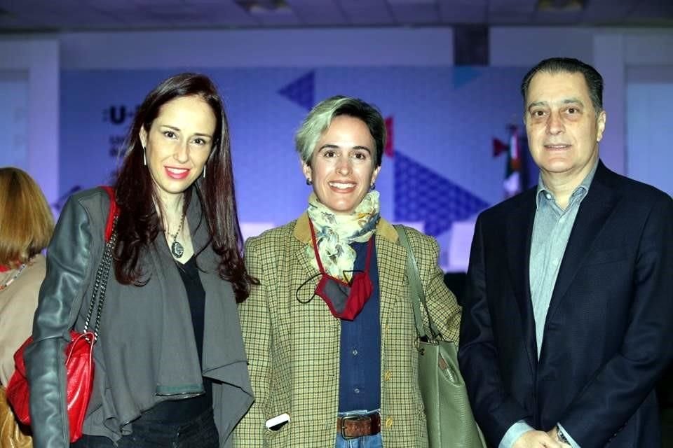 Jéssica Garza, Ana Luz Lozano y Francisco Garza