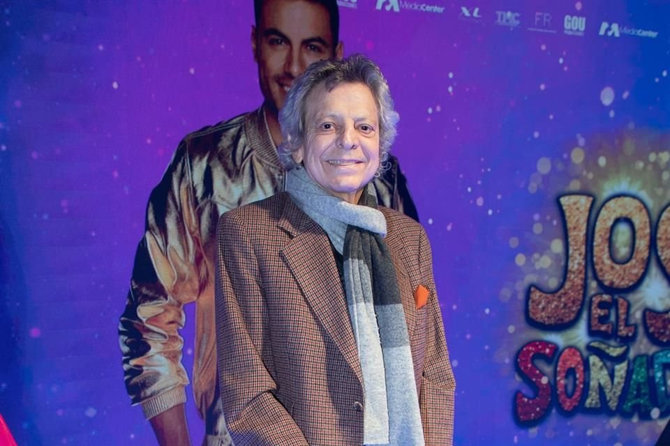 En febrero César Bono asistió al estreno del musical 'José El Soñador'.