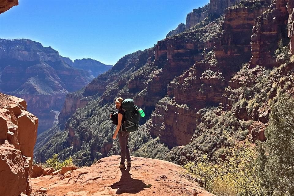 Haz senderismo en el Parque Nacional del Gran Cañón, Arizona.