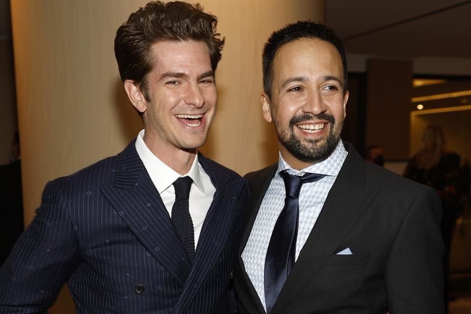 Andrew Garfield y Lin-Manuel Miranda asistieron a la reunión en el hotel Fairmont Century City.