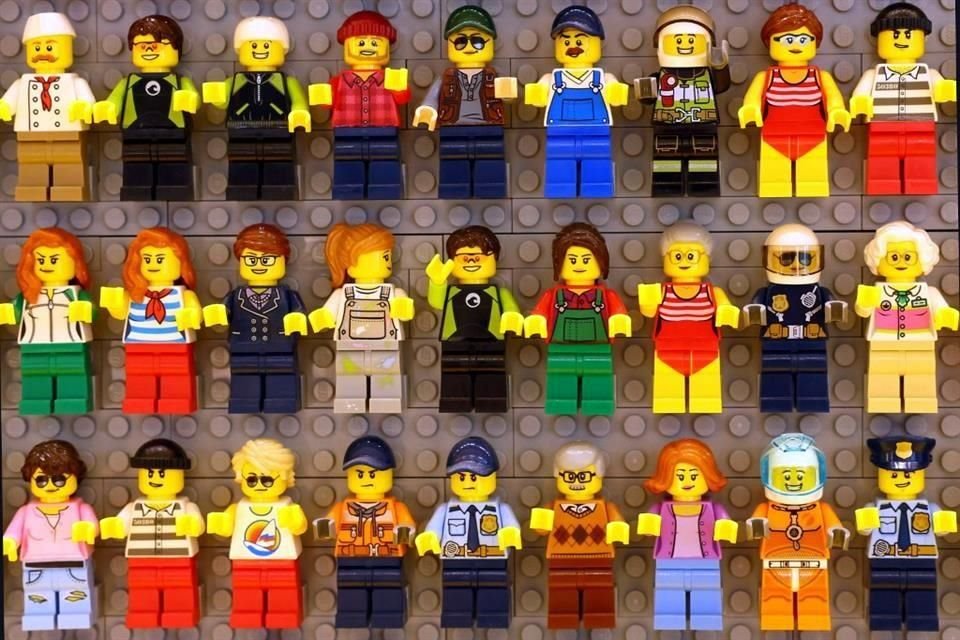 Lego cuenta con 838 tiendas y cinco fábricas en todo el mundo.