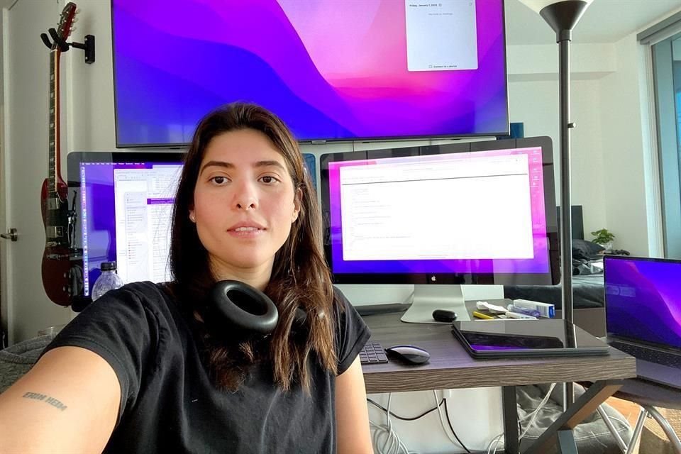 Mónica trabaja para Apple, y durante la pandemia hizo home office desde su casa en San Francisco, California.