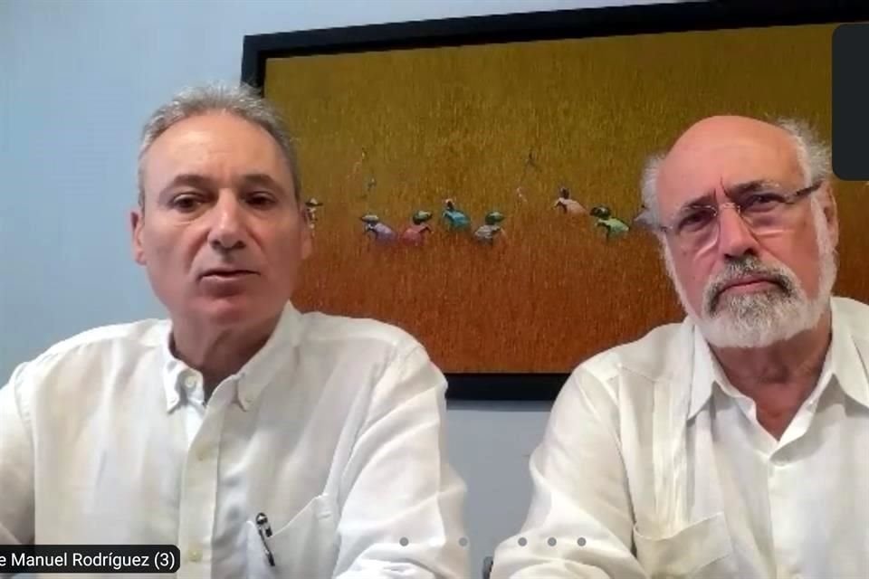 Fernando Barbachano (derecha), empresario yucateco dueño del inmueble.