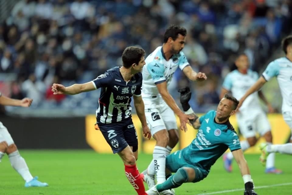 Stefan Medina aprovechó una jugada a balón parado y remató de cabeza, anotando el 1-0 al 18'.