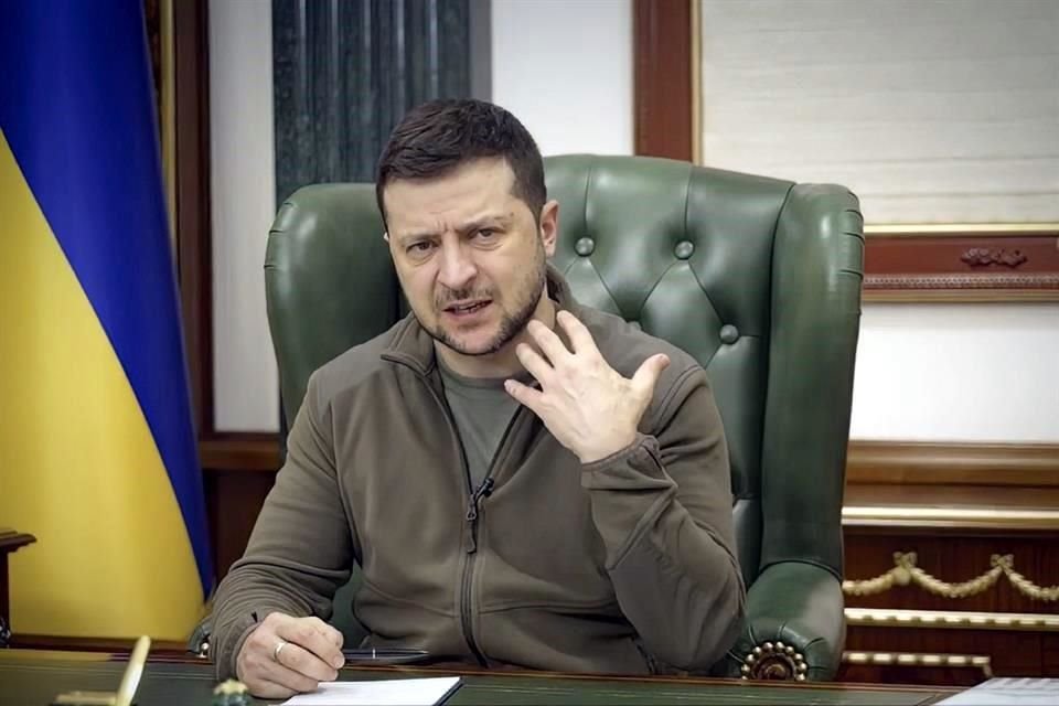 El Presidente de Ucrania, Volodymyr Zelensky, desde su oficina en Kiev.