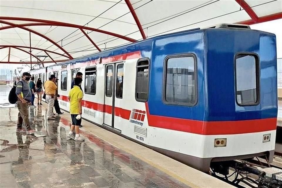 Comisión de Tarifas plantea elevar costo en efectivo de rutas de 12 a 15 pesos; Viaje unitario del Metro pasaría de 4.50 a 15, pero mantendría tarifa con multiviajes.