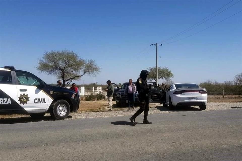 El ex Gobernador Jaime Rodríguez fue detenido cuando circulaba por una carretera en el sur del Estado.