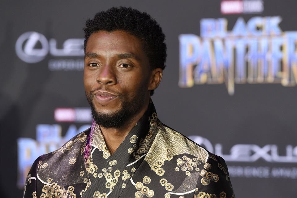 La familia del fallecido actor Chadwick Boseman buscó detener la polémica de su pérdida en el Óscar al indicar que no está molesta por ello, y que Anthony Hopkins merecía el premio.