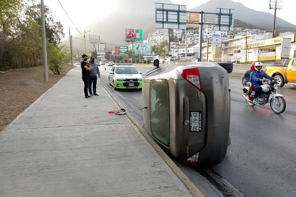El accidente se reportó alrededor de las 7:30 horas, sobre la Avenida Eloy Cavazos.