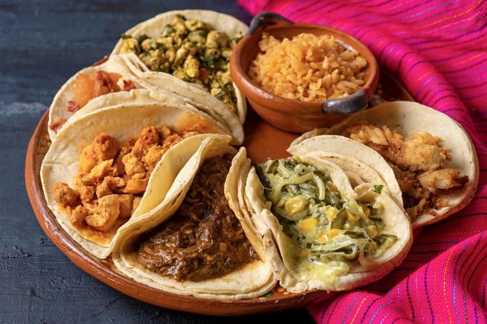 En México, los guisos del día interior encuentran en la tortilla un vehículo para confluir, reinventarse y desafiar al diccionario.
