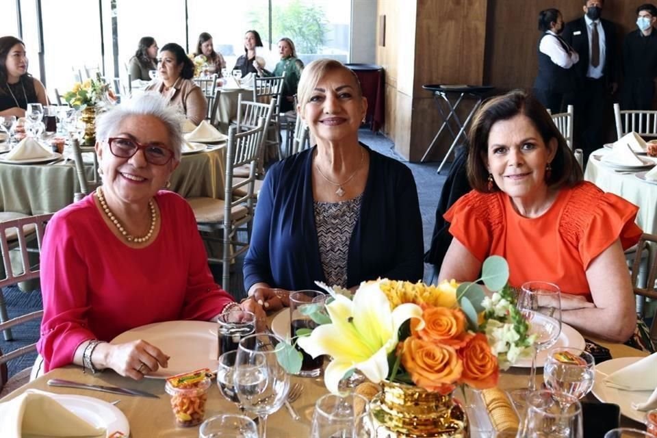 Laura López Leal, Marina Dabouad de Canavati y Enriqueta Martínez González