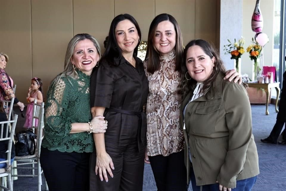 Alejandra Prado, Yelille Hernández, Blanca García y Alejandra Delgado