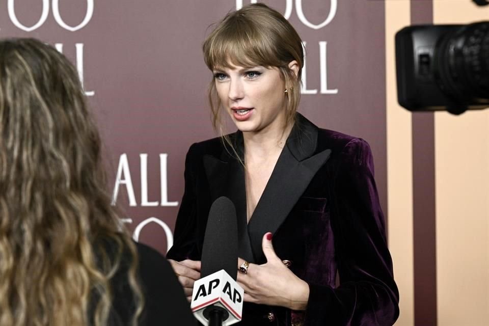 La cantante Taylor Swift recibirá en mayo un Doctorado Honoris Causa en Bellas Artes, por parte de la Universidad de Nueva York.