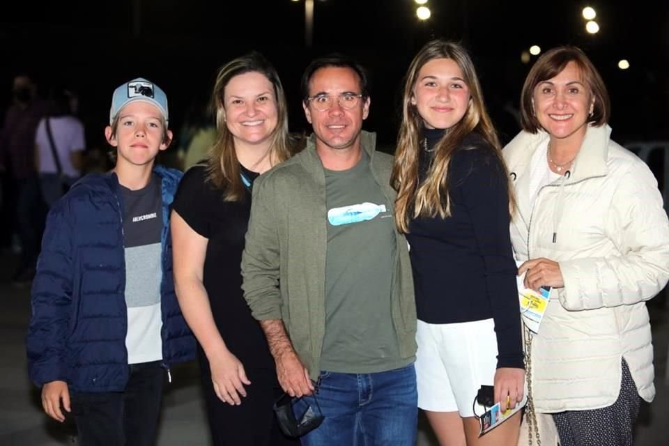 Mauricio García, Bárbara de García, Enrique García, Bárbara García y Martha de García