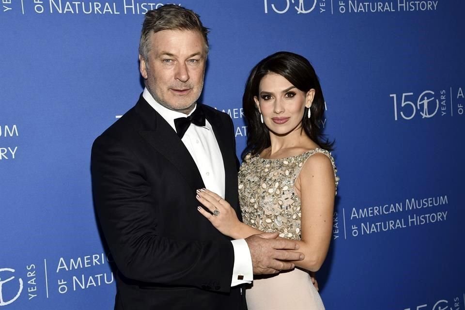 Hilaria, esposa de Alec Baldwin, anunció en redes que está embarazada de un séptimo hijo con el actor, quien además tiene una hija más.