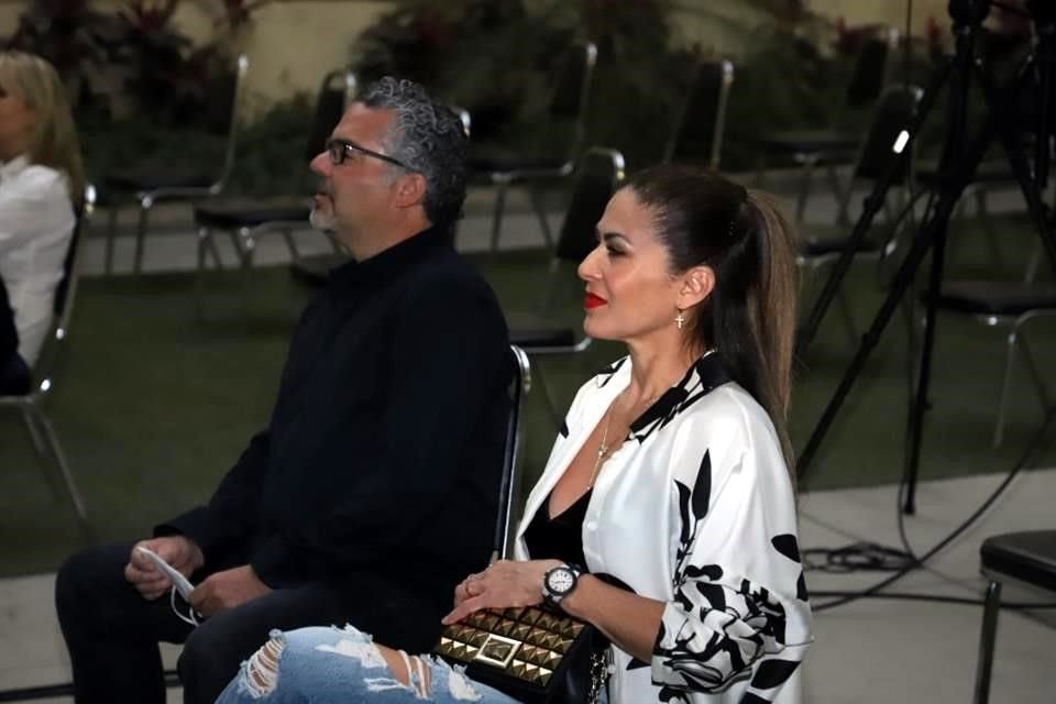 Chuy Tamez e Ivett Sotomayor de Tamez