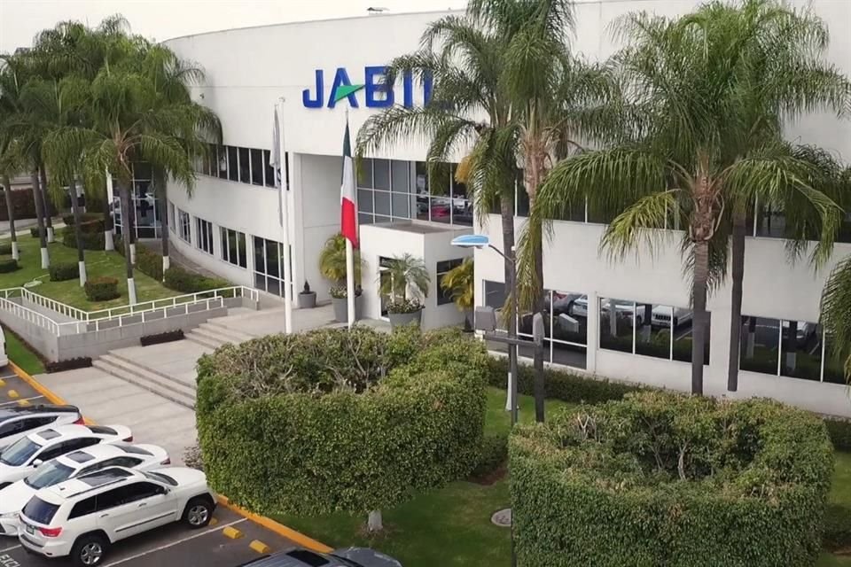 Por cercanía con EU, Jabil producirá nuevas piezas en sus plantas de México y no en Asia o Europa, para lo cual contratará a 6 mil personas.