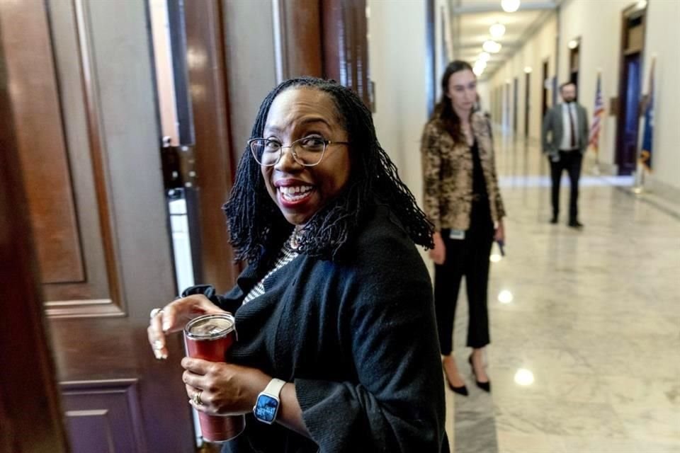 Ketanji Brown Jackson sería la primera mujer negra en la Suprema Corte de EU.