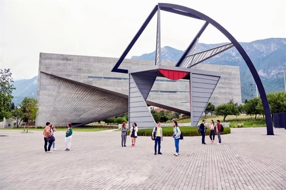 Durante el 2021, la Universidad de Monterrey enfocó sus esfuerzos a impulsar la calidad académica, además demostró que la transformación se afianzó con agilidad como parte de su cultura institucional.