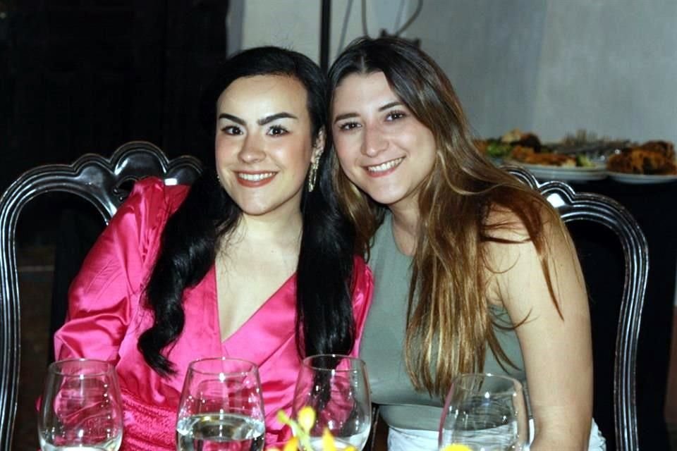 Paulina Villalpando y Marla Valdez