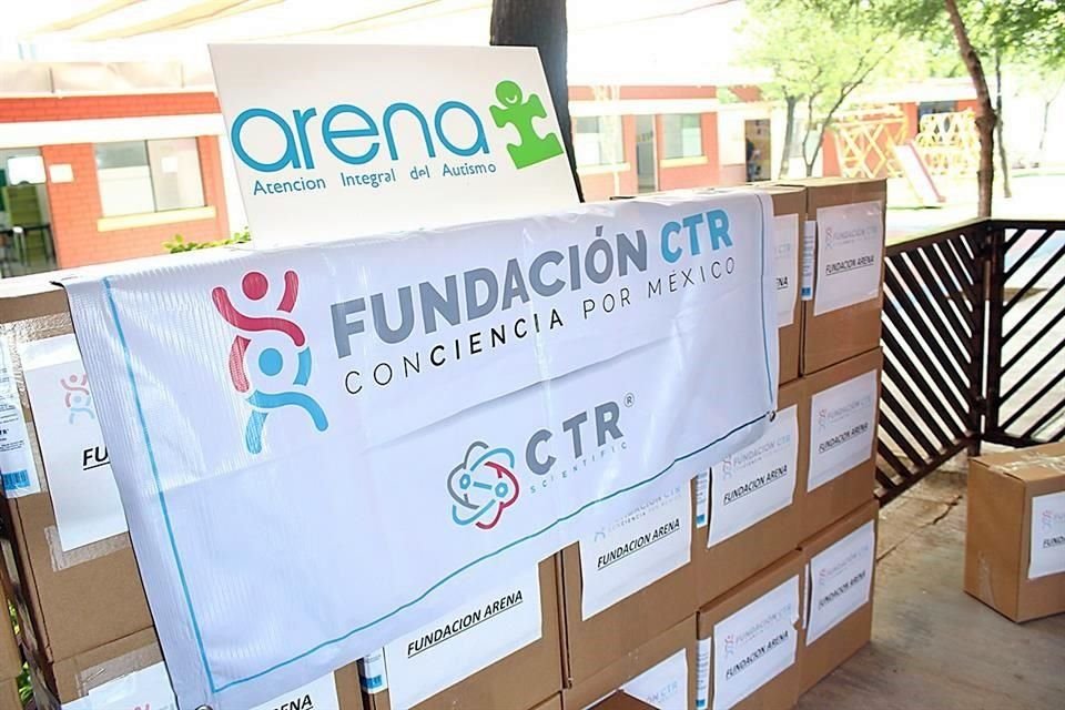 La Fundación CTR 'ConCIENCIA por México' impulsa filantrópica y activamente el desarrollo científico de México.