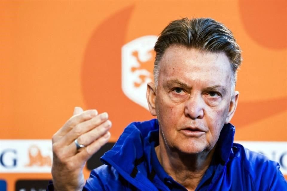 Louis van Gaal anunció que tiene cáncer de próstata.