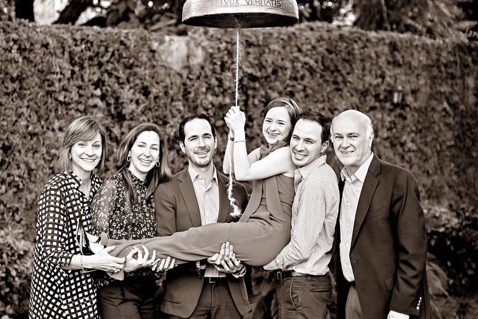 Silvia María Treviño de González, Silvia 'Tivis' González de Belden, Daniel González Treviño, Mariana González Treviño, Luis Lauro González Treviño y Luis Lauro González Barragán