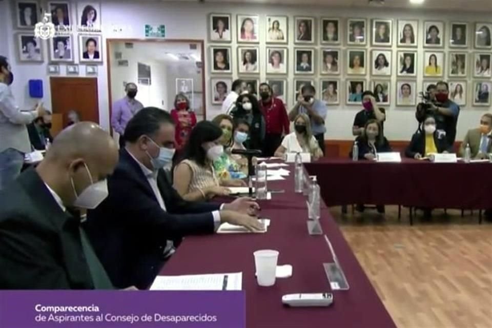 Los candidatos son siete hombres y cuatro mujeres.