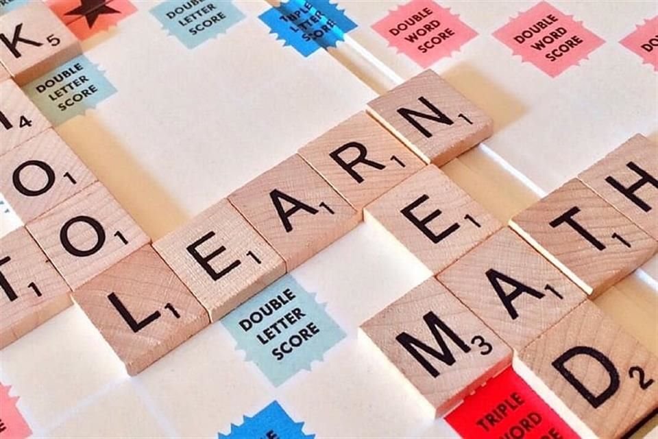La iniciativa estudiantil Inclusión Matemática del CIDE ahora también brinda clases de inglés a niños para impulsar su desarrollo académico.