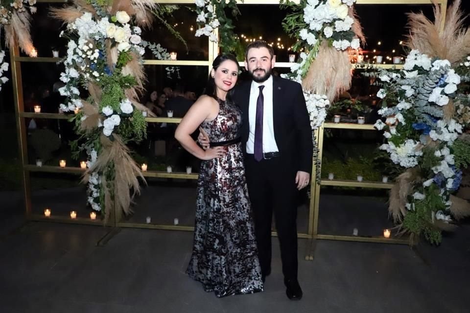 Adriana Arroyo y Fernando Barocio