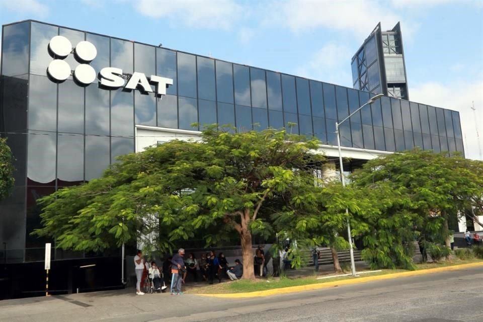 El SAT tuvo que elevar su gasto en ciberseguridad para evitar el acceso de terceros a sus datos.