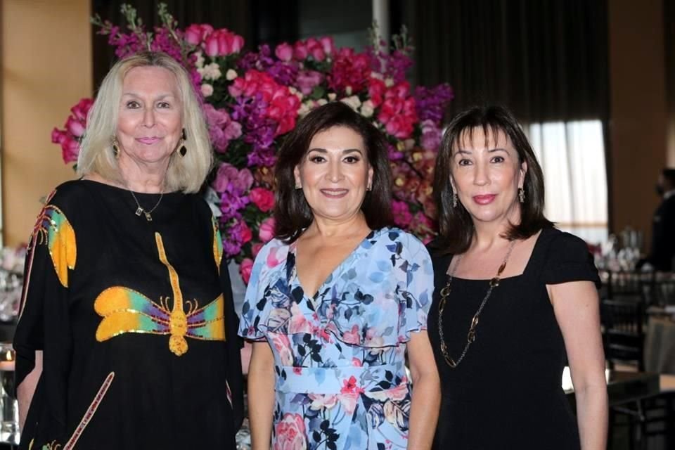 Ana Cristina Rojas, Nelly Pérez de Guevara y Elsa Treviño