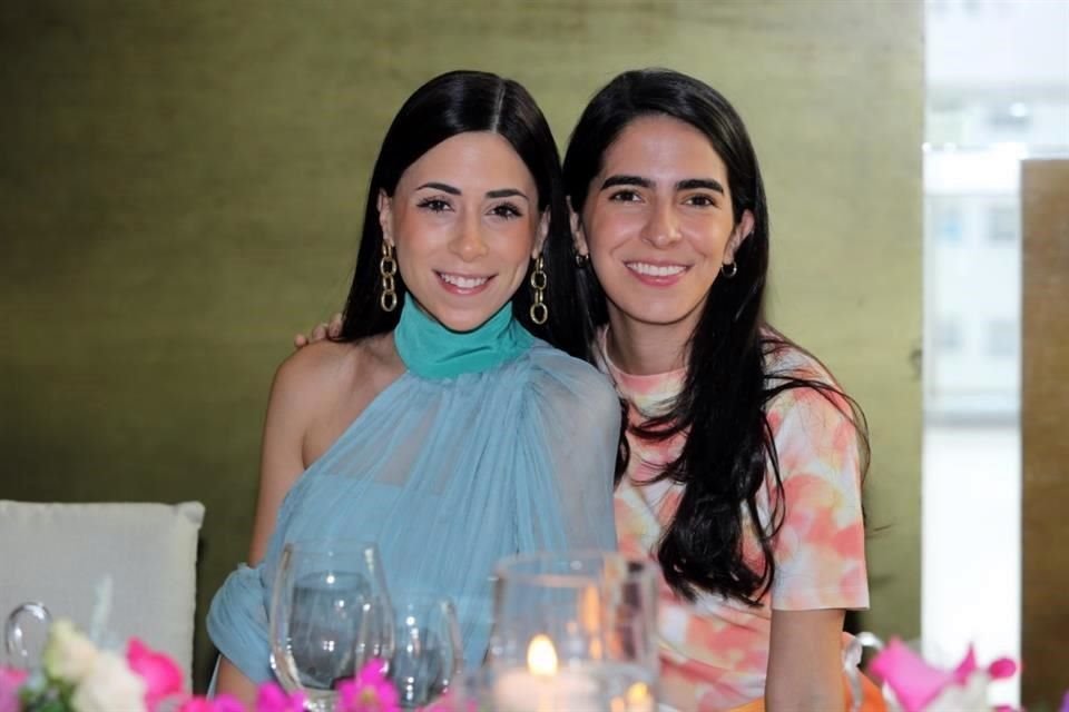 Valeria Johnson y Regina Camacho