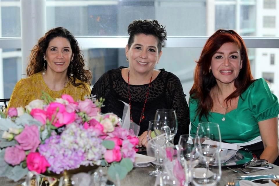  Rosy Bustindui, Norma Cantú y Claudia Labastida