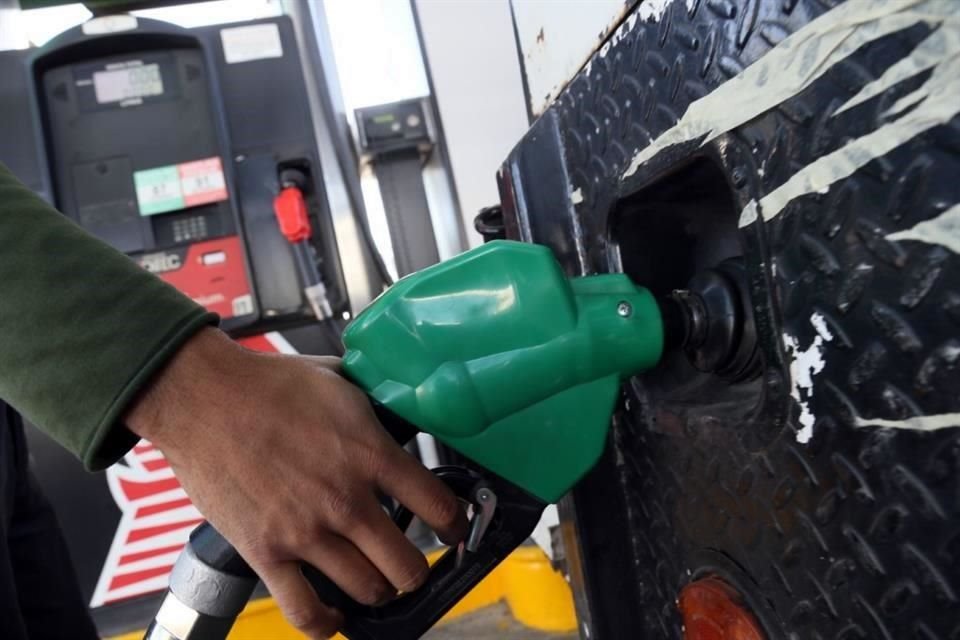 Gasolina magna.