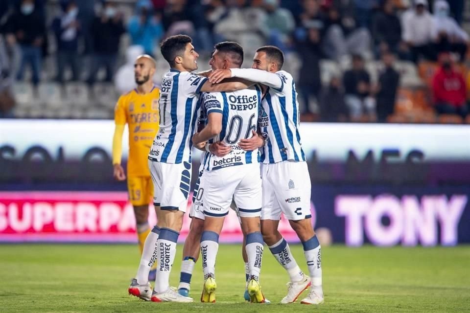 El 'Pocho' anotó a los 54 y 85 minutos.