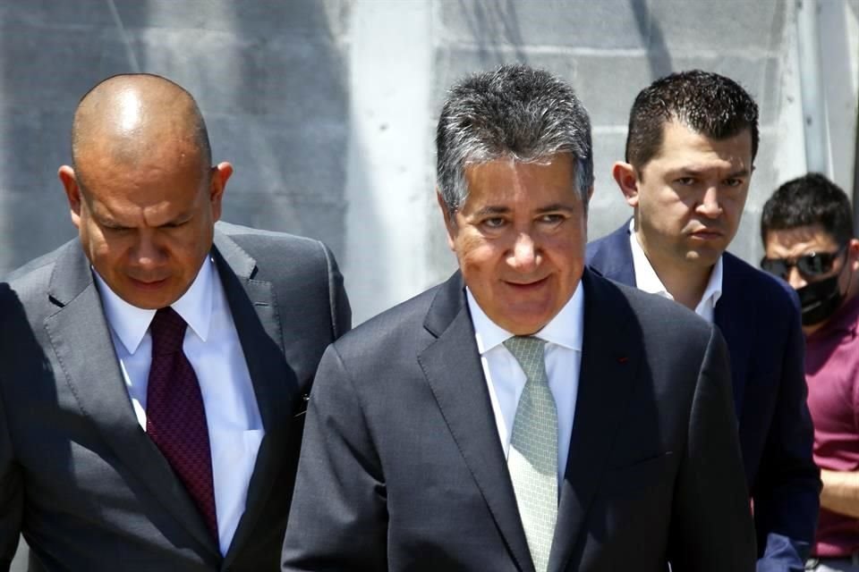 Víctor Oléa Pérez.