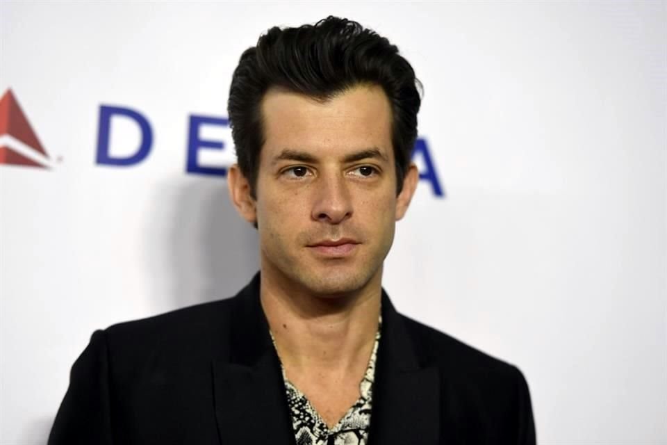 Antes de trabajar con Bruno Mars, Lady Gaga y muchos más, Mark Ronson era un DJ adolescente, una época que recordará en su próximo libro.