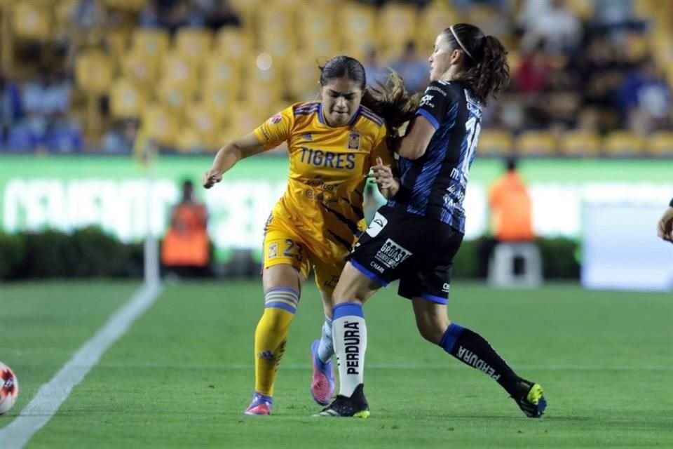 Tigres Femenil se topó con la zaga de Gallos y una buena arquera.