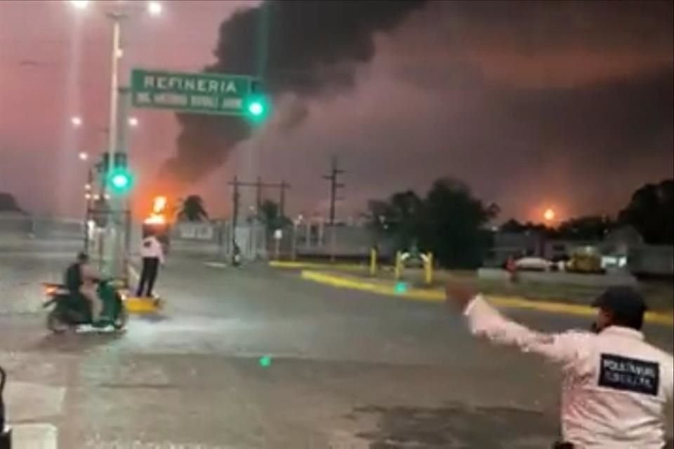 Incendio en refinería Antonio Dovalí Jaime.