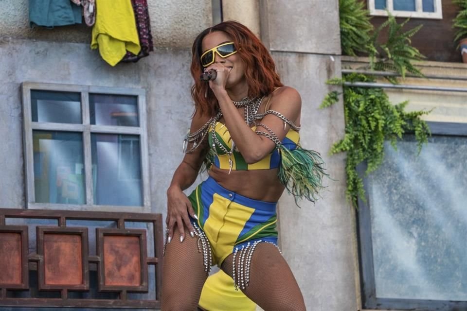 Anitta uso para Coachella un conjunto verde, amarillo y azul, una combinación presente en la bandera de Brasil.