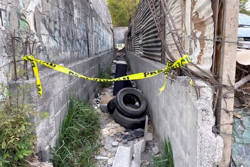 En un callejón ubicado cerca del cruce de Praxedis Giner y Av. República fue localizado el cuerpo de una mujer envuelto en una cobija.