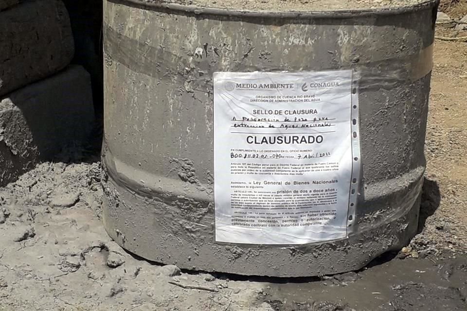 Las autoridades clausuraron pozos irregulares y aseguraron equipo de perforación y extracción.