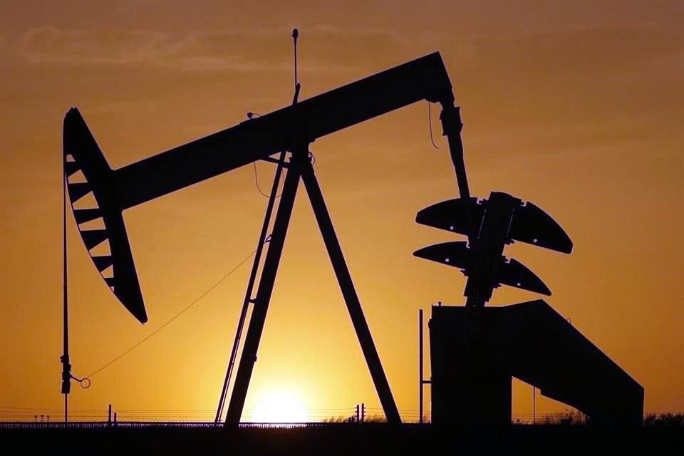 El mercado petrolero vive una jornada altamente volátil.