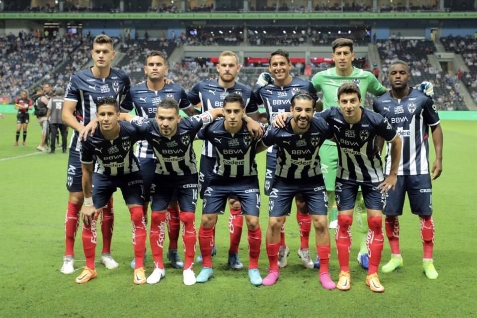 Rayados empató sin goles con Atlas, falló Maxi un penal y el equipo puso en riesgo la Liguilla directa. Checa las imágenes.