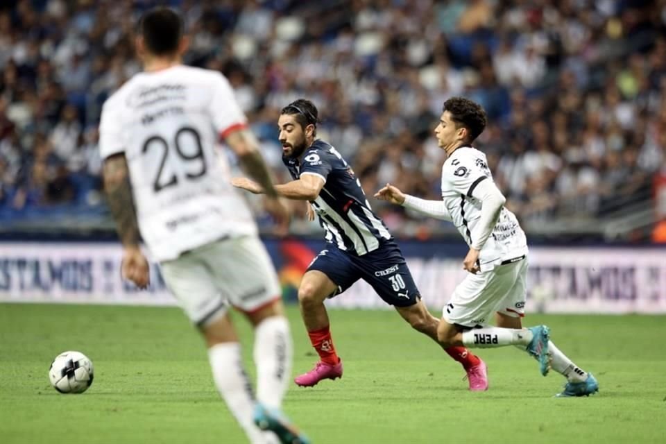 Rayados empató sin goles con Atlas, falló Maxi un penal y el equipo puso en riesgo la Liguilla directa. Checa las imágenes.