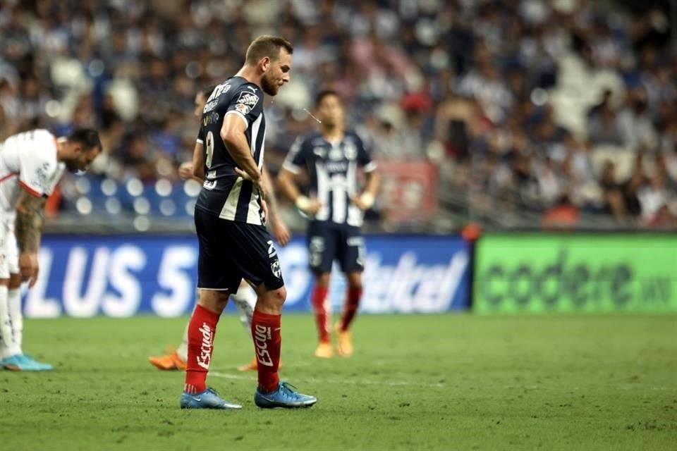 Rayados empató sin goles con Atlas, falló Maxi un penal y el equipo puso en riesgo la Liguilla directa. Checa las imágenes.