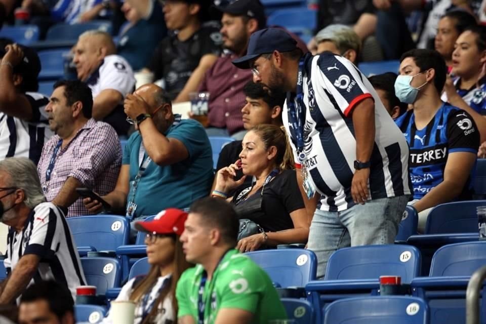 Rayados empató sin goles con Atlas, falló Maxi un penal y el equipo puso en riesgo la Liguilla directa. Checa las imágenes.