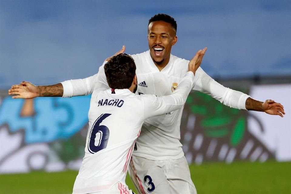 Militao rompió el cero con un cabezazo.