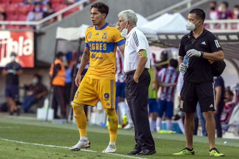 Ricardo 'Tuca' Ferretti no acudió a la conferencia de prensa en Guadalajara.